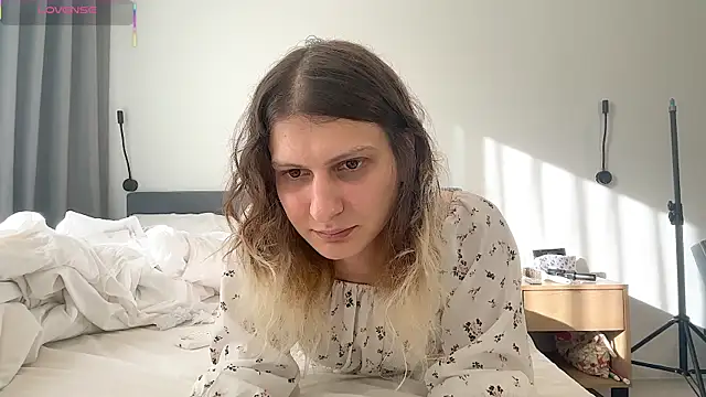 Alice Pinkhead online show from 10/10/25, 09:41