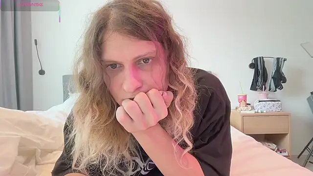 Alice Pinkhead online show from 11/14/25, 06:23