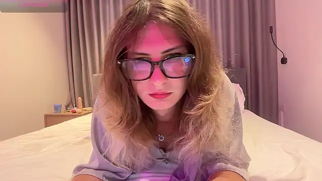 Alice Pinkhead online show from 02/03/26, 06:51