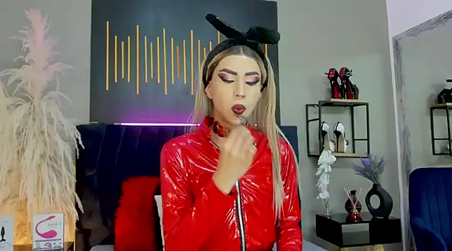 Snapshot of BrianaSchafer chatting on 12/13/24, 04:38 BrianaSchafer online show from 12/13/24, 04:38