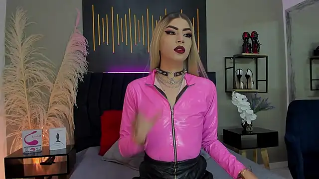 Snapshot of BrianaSchafer chatting on 02/10/25, 04:14 BrianaSchafer online show from 02/10/25, 04:14