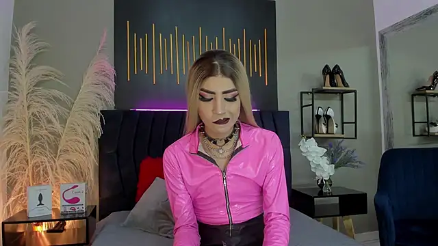 Snapshot of BrianaSchafer chatting on 02/17/25, 04:48 BrianaSchafer online show from 02/17/25, 04:48