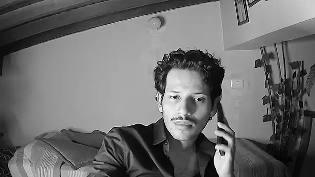 Snapshot of Nicholasrodrii chatting on 06/18/26, 11:20 Nicholasrodrii online show from 06/18/26, 11:20