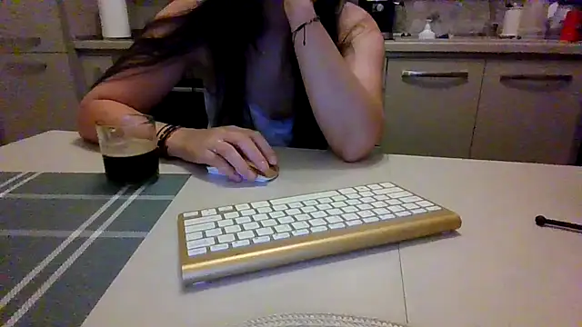 Snapshot of cuplu29 chatting on 06/13/26, 01:58 cuplu29 online show from 06/13/26, 01:58
