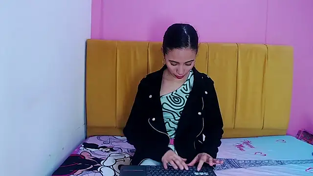 angelinabrookcm101 online show from 12/10/24, 01:22