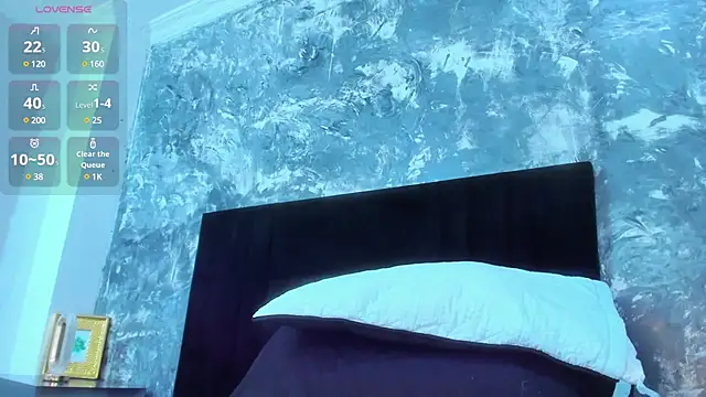 Snapshot of brianaGuzman chatting on 02/05/25, 07:10 brianaGuzman online show from 02/05/25, 07:10