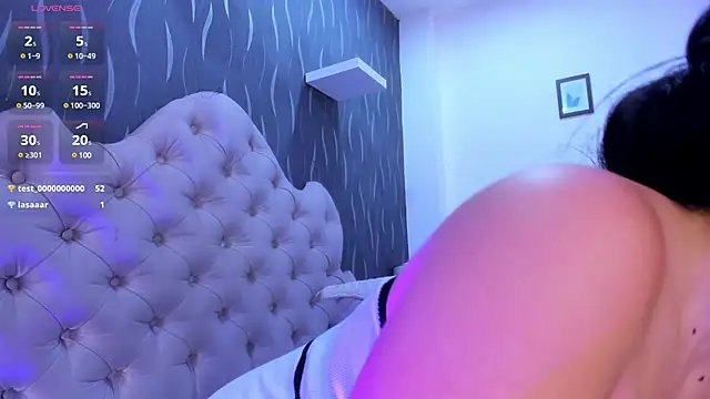 Snapshot of brianaGuzman chatting on 02/28/25, 04:42 brianaGuzman online show from 02/28/25, 04:42