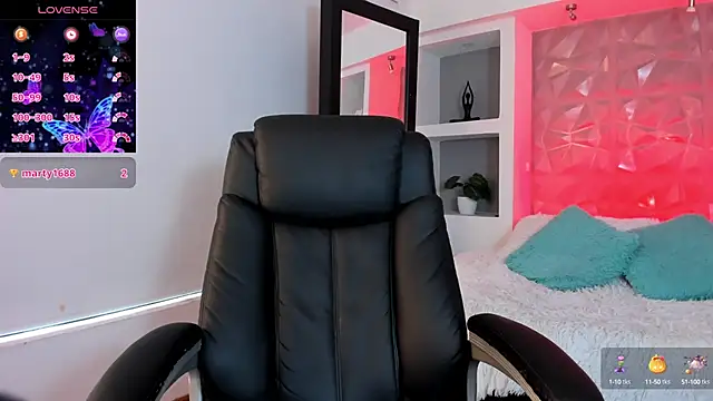 elisa collins online show from 02/22/25, 07:58