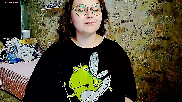 WhisperInTheDarkk online show from 09/10/25, 03:17