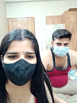 Snapshot of aaliya_bhattt chatting on 03/05/25, 05:39 aaliya bhattt online show from 03/05/25, 05:39