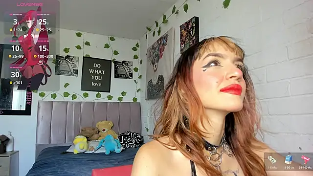 Snapshot of katt__black__ chatting on 03/28/26, 08:19 katt black online show from 03/28/26, 08:19