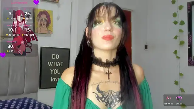 Snapshot of katt__black__ chatting on 07/06/26, 08:33 katt black online show from 07/06/26, 08:33