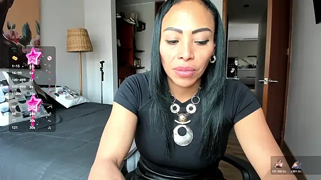 Snapshot of CindyWilliams_ chatting on 03/27/26, 03:56 CindyWilliams online show from 03/27/26, 03:56