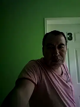 Snapshot of Piter1022 chatting on 09/15/25, 11:27 Piter1022 online show from 09/15/25, 11:27