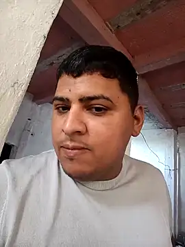 Snapshot of 11anduardo chatting on 02/23/25, 09:48 11anduardo online show from 02/23/25, 09:48