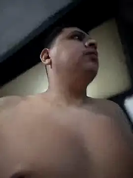 Snapshot of 11anduardo chatting on 02/26/25, 05:53 11anduardo online show from 02/26/25, 05:53