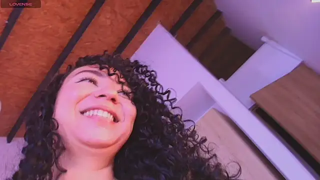 Snapshot of irantzu_hank chatting on 04/23/26, 07:27 irantzu hank online show from 04/23/26, 07:27