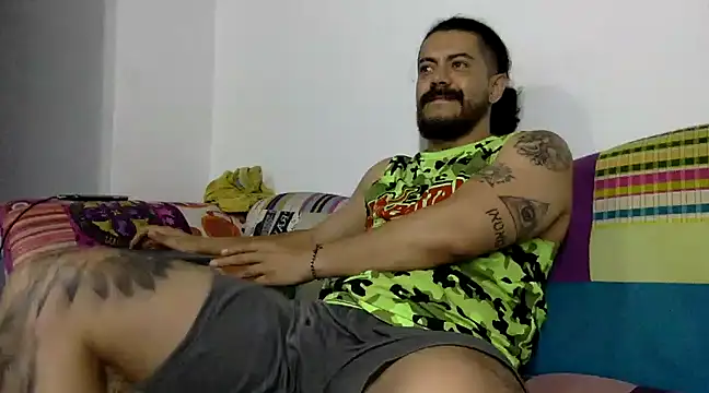 AndresSmith   online show from 03/21/25, 08:50