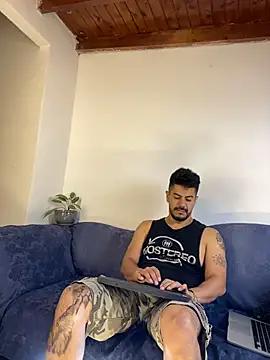 Snapshot of AndresSmith__ chatting on 02/04/26, 08:20 AndresSmith online show from 02/04/26, 08:20