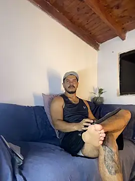 Snapshot of AndresSmith__ chatting on 03/27/26, 08:26 AndresSmith online show from 03/27/26, 08:26