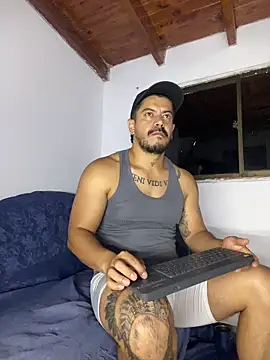 Snapshot of AndresSmith__ chatting on 04/04/26, 08:01 AndresSmith online show from 04/04/26, 08:01