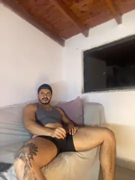 Snapshot of AndresSmith__ chatting on 04/17/26, 09:45 AndresSmith online show from 04/17/26, 09:45