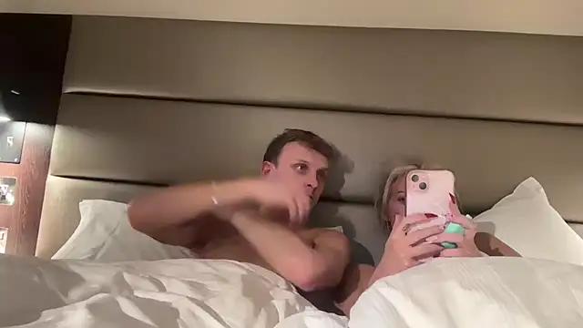 Snapshot of BendyBarbie chatting on 02/25/26, 09:24 BendyBarbie online show from 02/25/26, 09:24