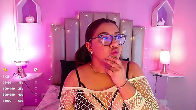 MeghanBurn online show from 03/21/25, 09:23