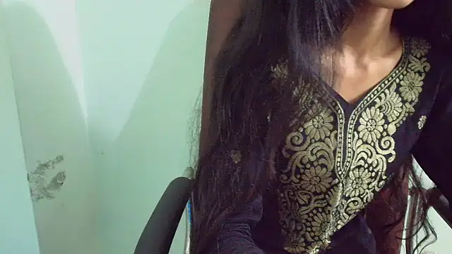 Srabontii online show from 03/18/25, 05:42