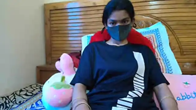 Srabontii online show from 10/31/25, 09:32