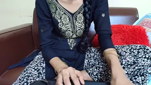 Srabontii online show from 11/02/25, 06:21