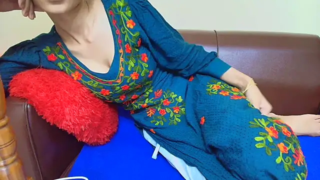 Srabontii online show from 11/15/25, 10:12