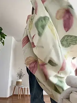 Milla  one online show from 03/05/25, 11:17