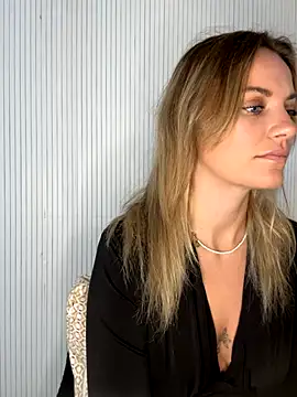 Milla  one online show from 11/04/25, 08:24