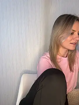 Snapshot of Milla__one chatting on 02/17/26, 02:57 Milla one online show from 02/17/26, 02:57