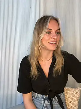 Snapshot of Milla__one chatting on 03/09/26, 11:14 Milla one online show from 03/09/26, 11:14