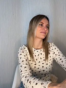 Snapshot of Milla__one chatting on 03/31/26, 08:04 Milla one online show from 03/31/26, 08:04