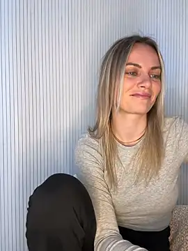 Snapshot of Milla__one chatting on 04/01/26, 02:25 Milla one online show from 04/01/26, 02:25