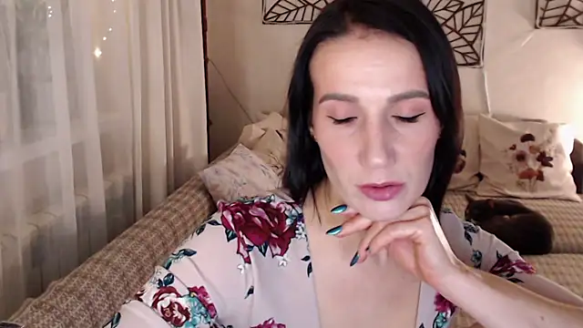 Snapshot of pepper_milf chatting on 12/05/24, 04:23 pepper milf online show from 12/05/24, 04:23