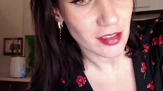 Snapshot of pepper_milf chatting on 01/01/25, 08:47 pepper milf online show from 01/01/25, 08:47