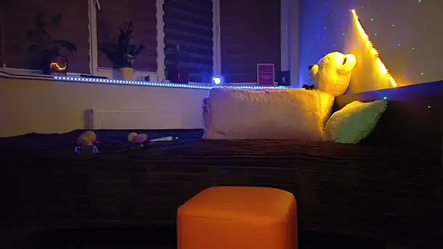 Snapshot of Denny_Brenda chatting on 02/03/25, 05:18 Denny Brenda online show from 02/03/25, 05:18