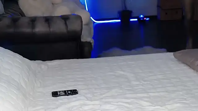 Snapshot of Denny_Brenda chatting on 09/27/25, 04:56 Denny Brenda online show from 09/27/25, 04:56