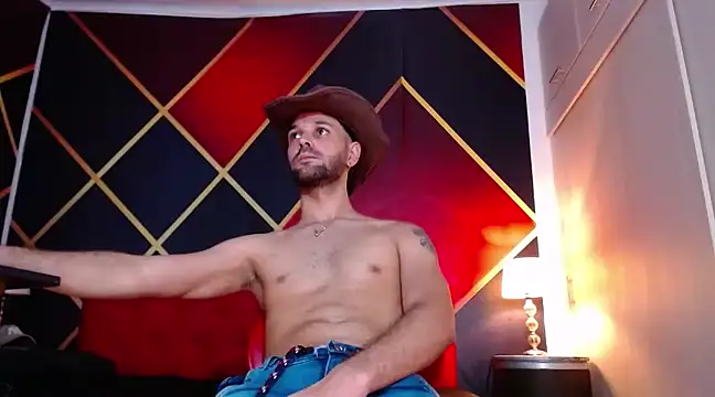 CindyandCarlo online show from 12/26/24, 07:16