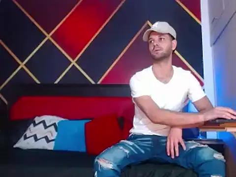 CindyandCarlo online show from 01/31/25, 03:44