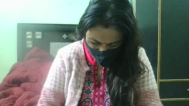 Snapshot of couplesuni chatting on 01/30/25, 03:55 couplesuni online show from 01/30/25, 03:55