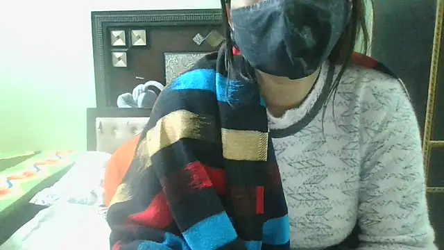 Snapshot of couplesuni chatting on 02/06/25, 11:10 couplesuni online show from 02/06/25, 11:10