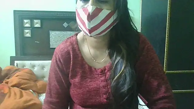 Snapshot of couplesuni chatting on 02/22/25, 10:40 couplesuni online show from 02/22/25, 10:40