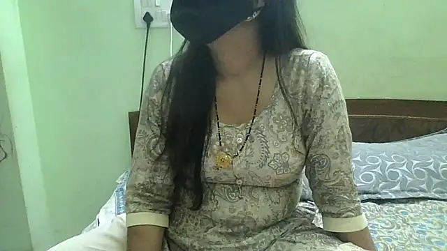 Snapshot of couplesuni chatting on 03/19/25, 03:41 couplesuni online show from 03/19/25, 03:41