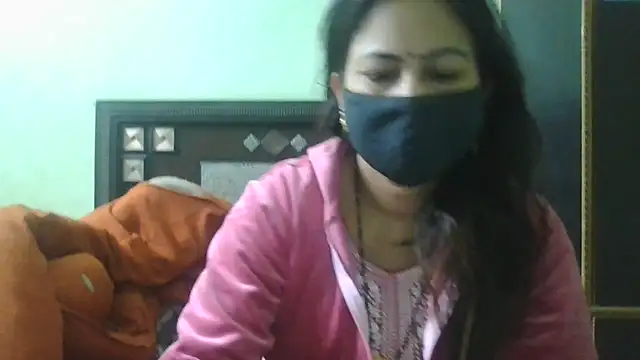 Snapshot of couplesuni chatting on 11/28/25, 03:09 couplesuni online show from 11/28/25, 03:09