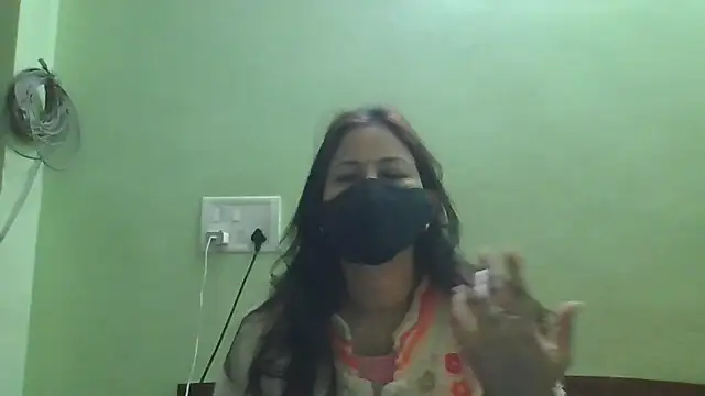 couplesuni online show from 02/05/26, 03:44